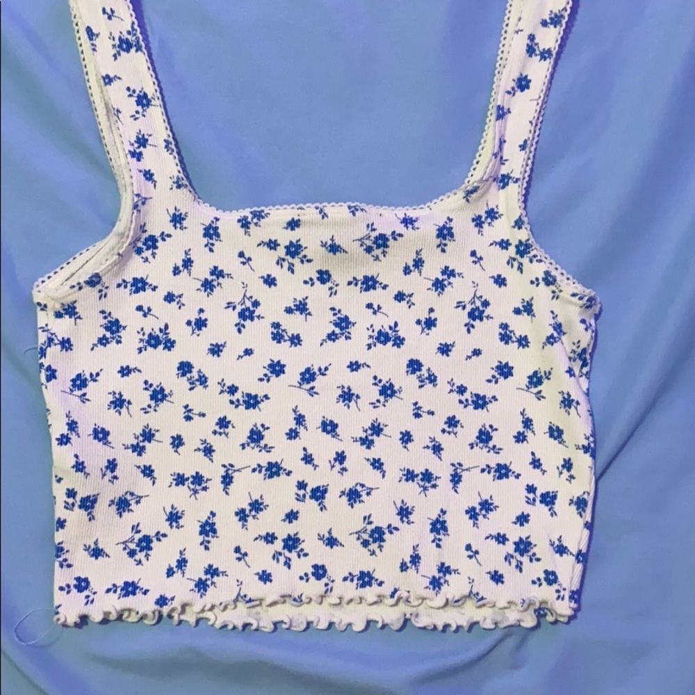 Flower Tank top! - Picture 6 of 6